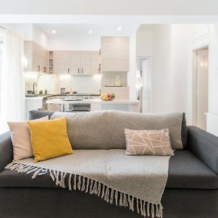 Socrates By Heloni Apartments Athens Ngoại thất bức ảnh
