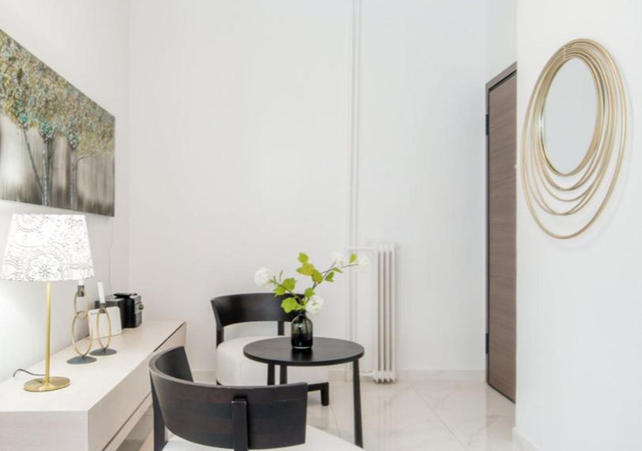 Socrates By Heloni Apartments Athens Ngoại thất bức ảnh